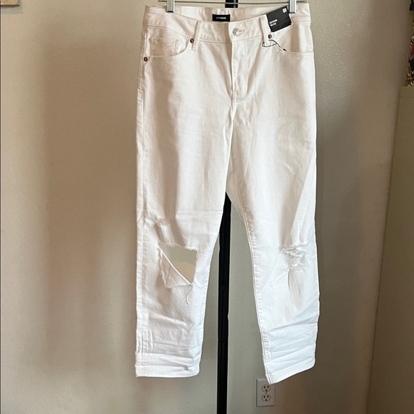 Express Denim - Express Women’s 8R White Boyfriend Fit Distressed Jeans NWT